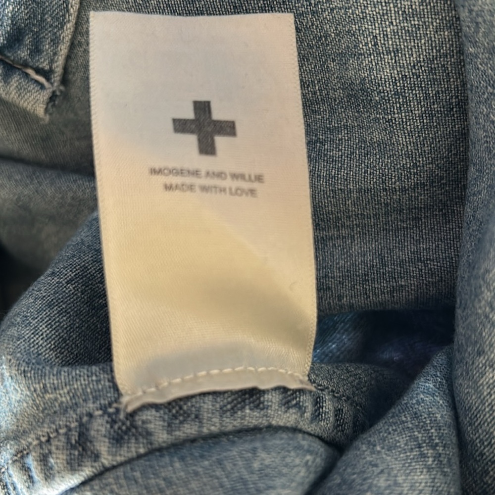 I+W Pearl Snap Denim Top - Picture 8 of 11